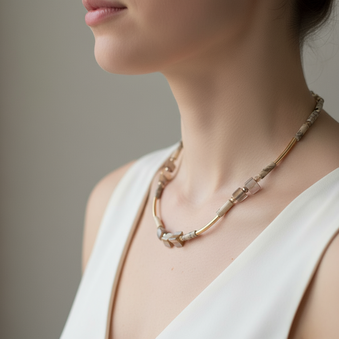 CST07 - Shell chip and gemstone necklace - Creams, pearl