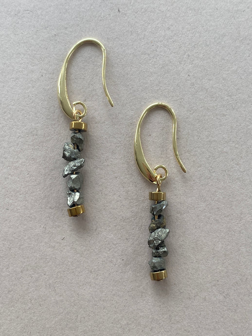 BDLE19 - Hematite & Gemstone nugget drop earrings