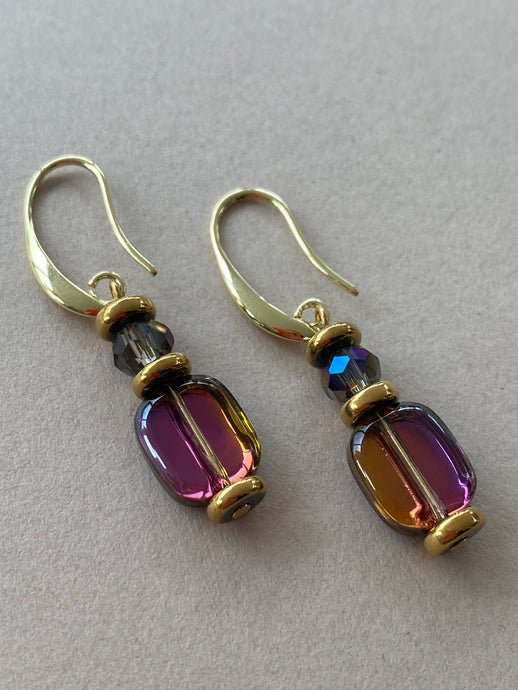 BDLE15 - Hematite, Glass & crystal drop earrings in purple and gunmetal