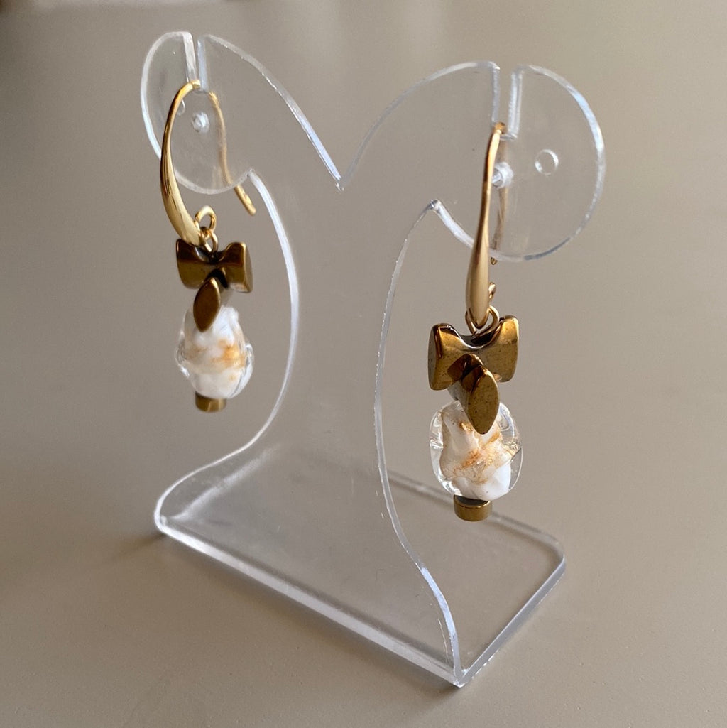 CSTE09 - Gold & white Lampwork Glass drop Earrings - White