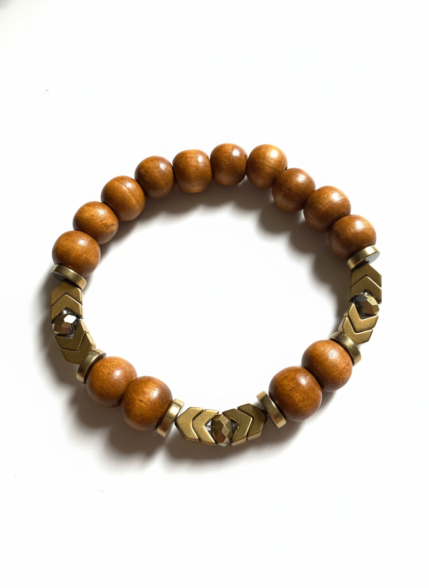 FRTB07- 7.5" elasticated bracelet with dyed wood and gold plated hematite details