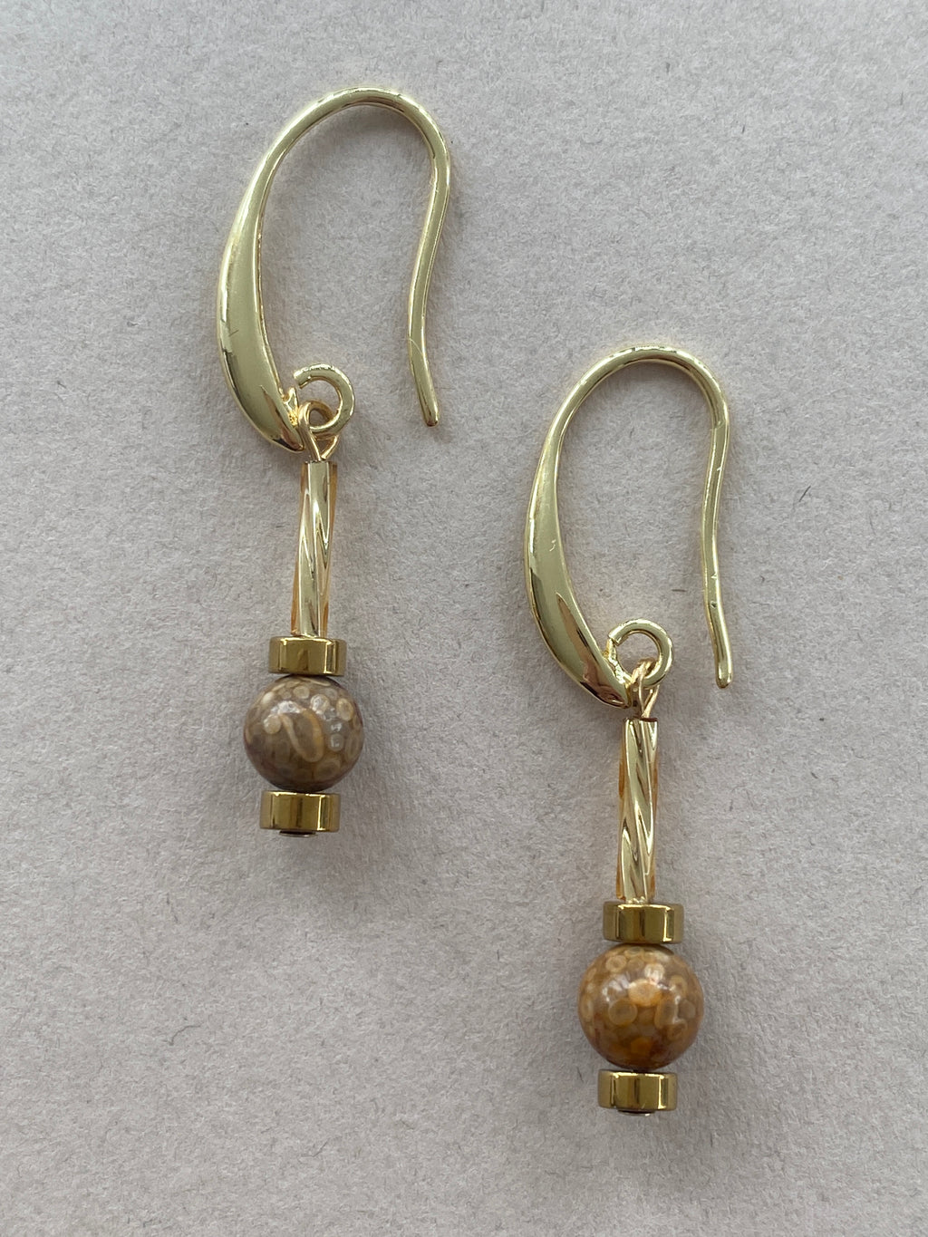 BDLE08 -Maifan & Hematite Drop Earrings