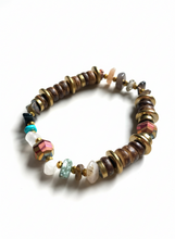 FRTB03 - Coconut, Gold plated hematite, semi precious stone chips and crystal details make this elasticated bracelet