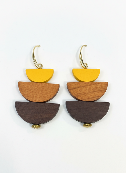 HILE17 - half yellow moon earring