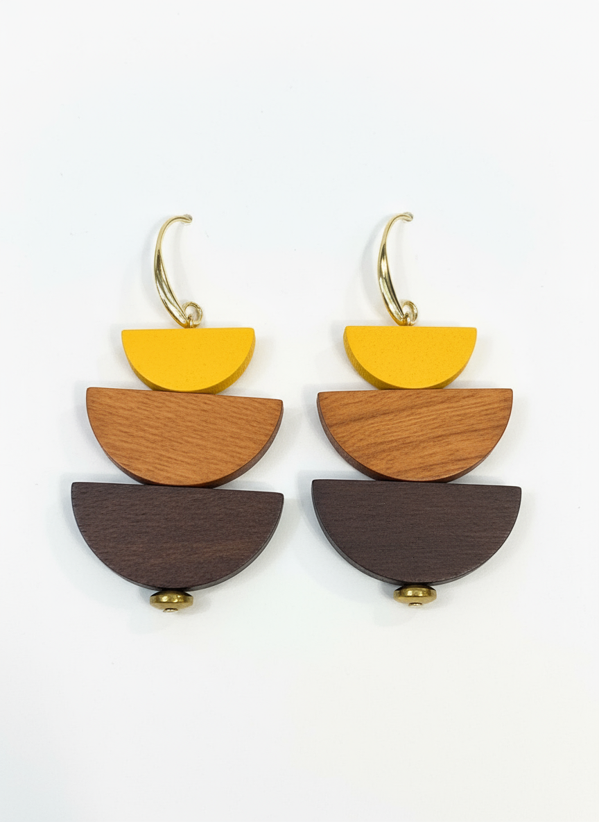 HILE17 - half yellow moon earring