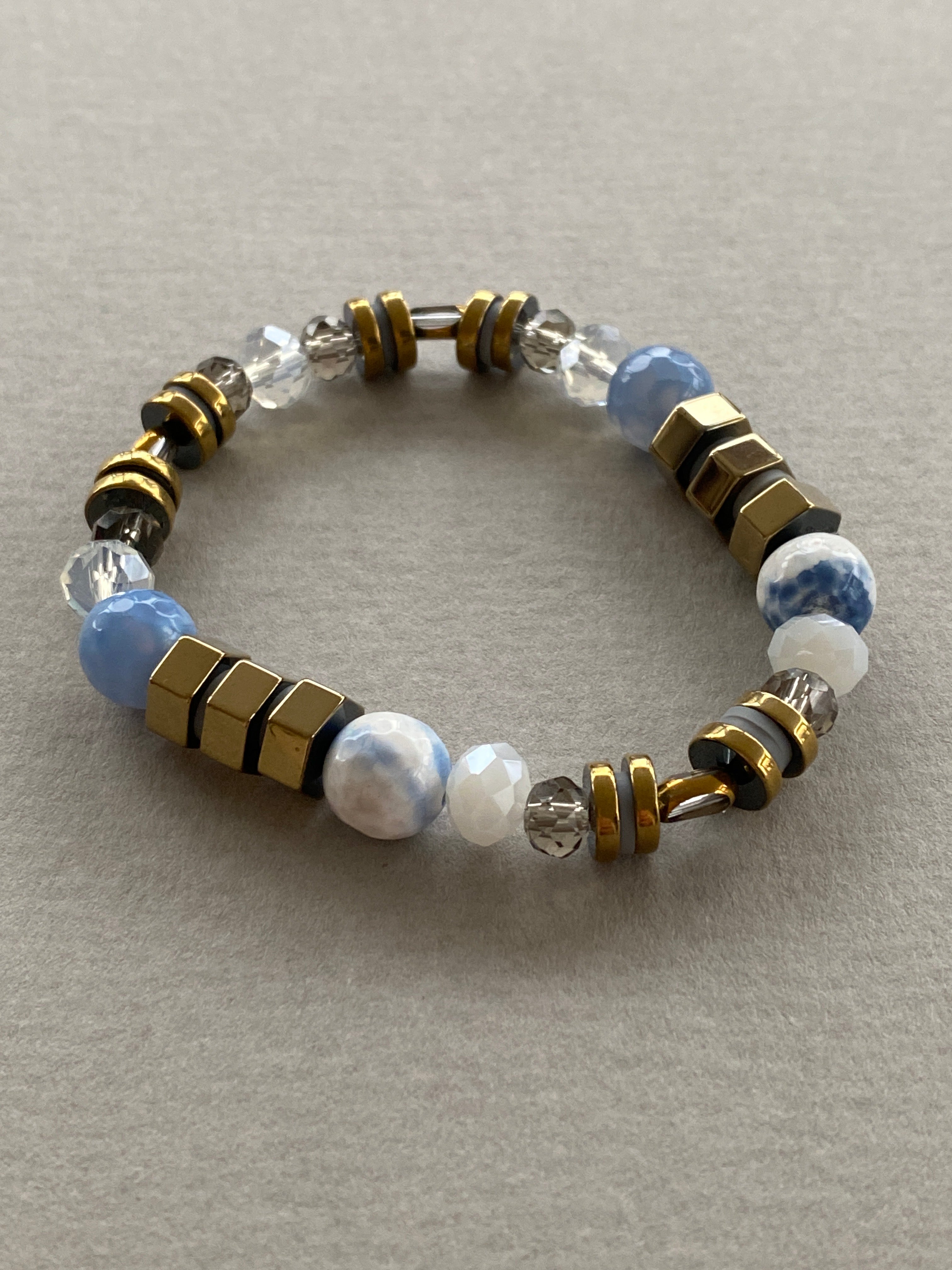HILB03 - Pale Blue  Colored Natural Fire Crackle Agate bracelet