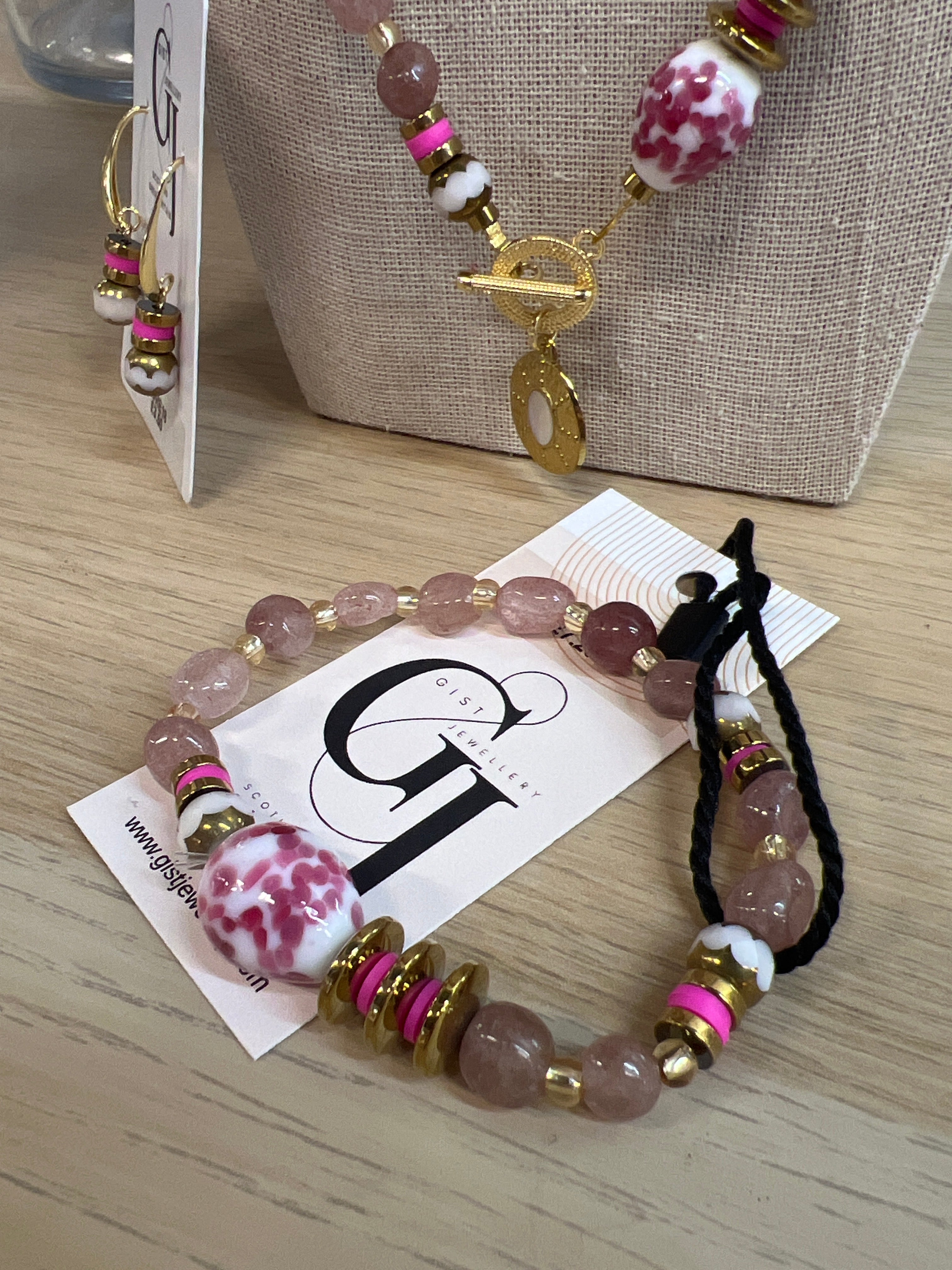 EORB18 - Natural Strawberry Quartz Tumbled Stone bracelet