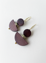 BDLE20 - Dyed wood & Hematite, drop earrings