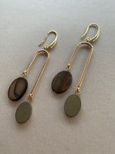 BDLE09 - Shell and Hematite Drop Earrings