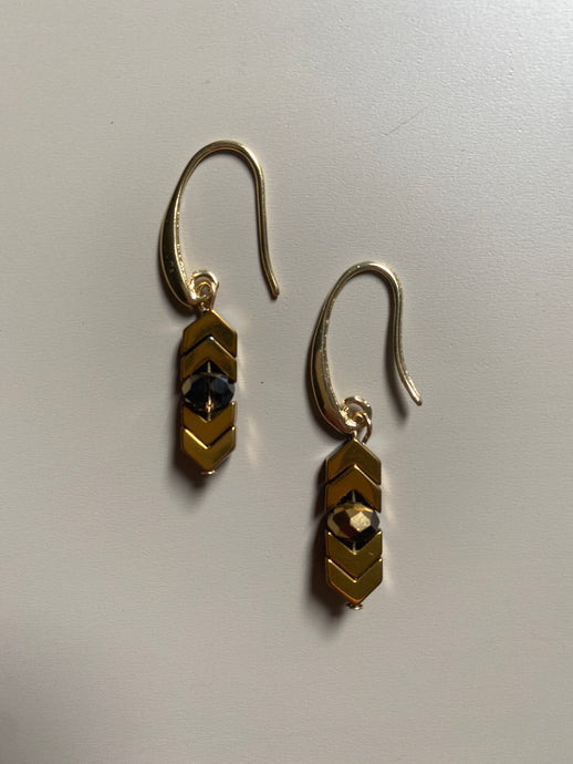 FRTE14 - Hematite and crystal drop earrings on a Gold plated hooks