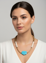 HIL09 - turquoise cream and light coconut