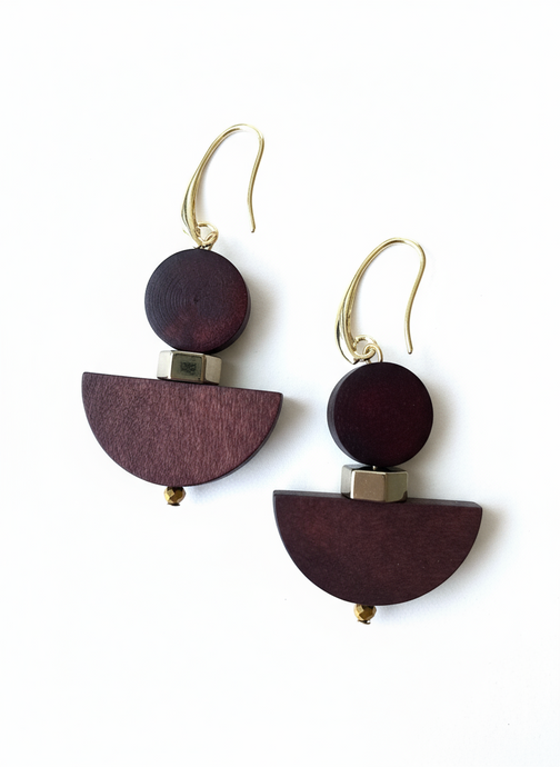 BDLE20 - Dyed wood & Hematite, drop earrings