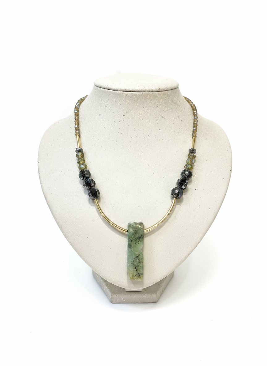 HIL04 - Green yellow natural Prehnite and black necklace