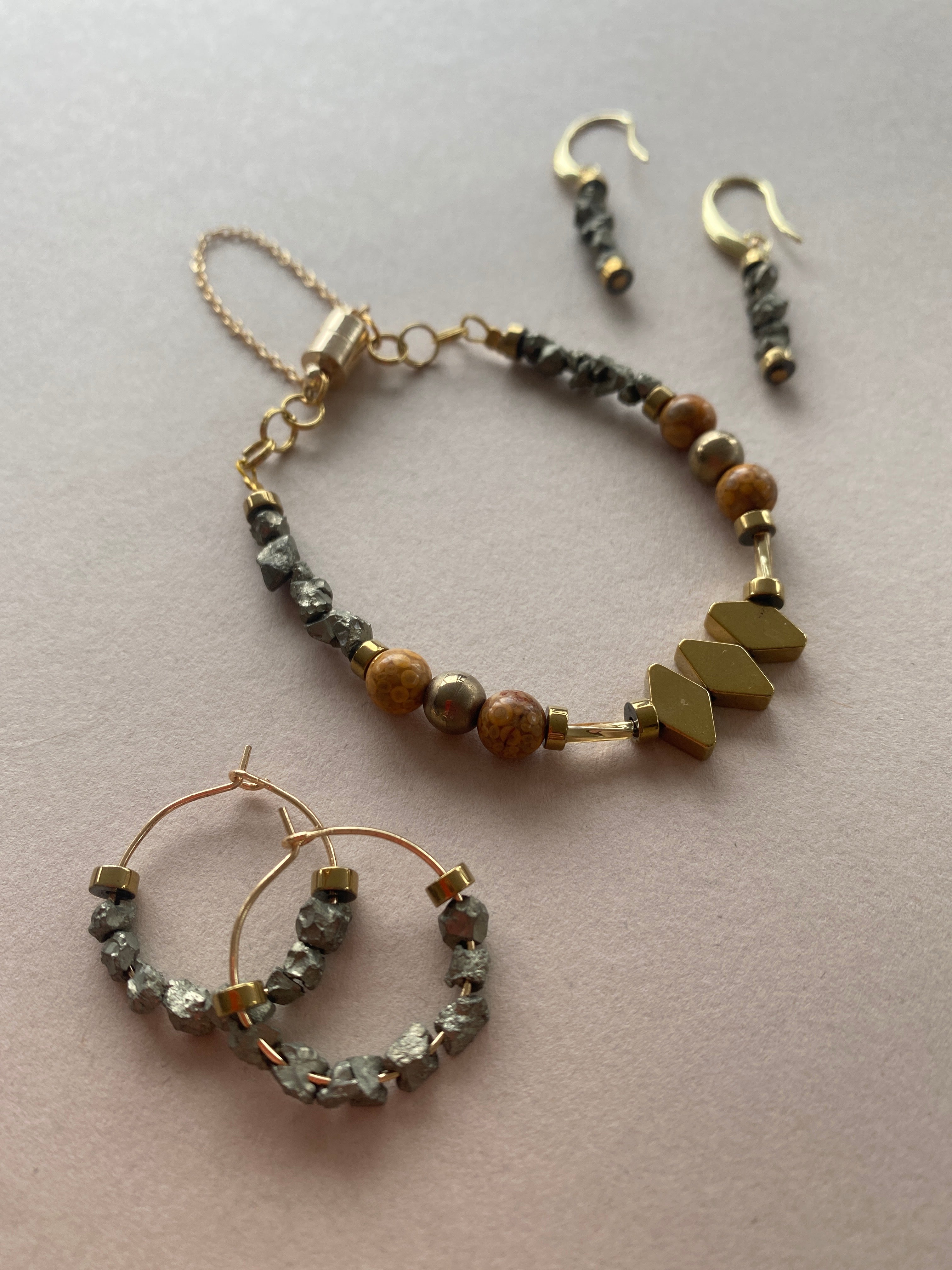 BDLB08 - Red Jasper, Maifan, & Nugget Bracelet