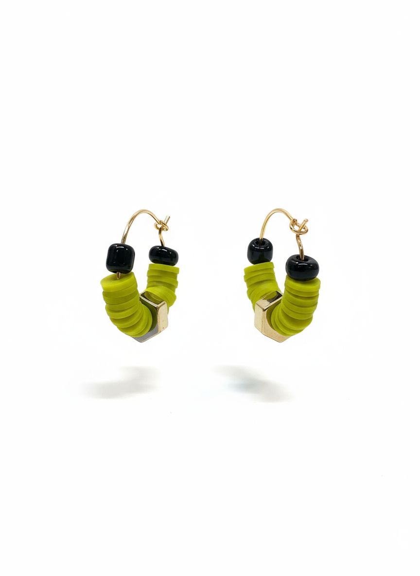 HILHE10 - Green black nut hoop earrings