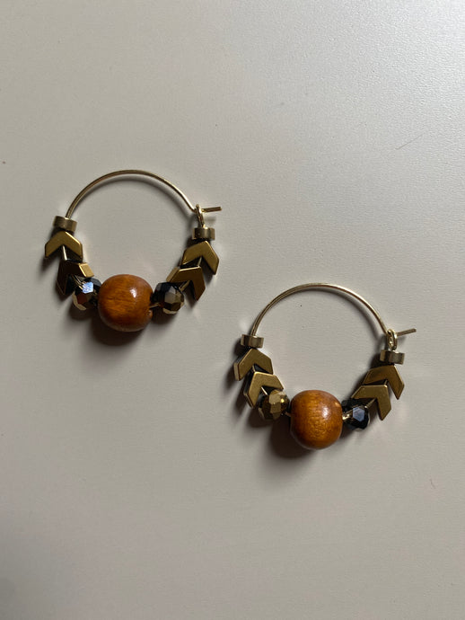 FRTE15 - Gold plated hoop earrings, with crystal, Hematite and dyed wood focal