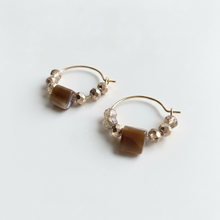 CSTE10 - Shell & Crystal hoop earrings - Cream, Pearl