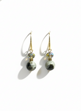 HILE20 - yellow green gem stone, crystal earrings