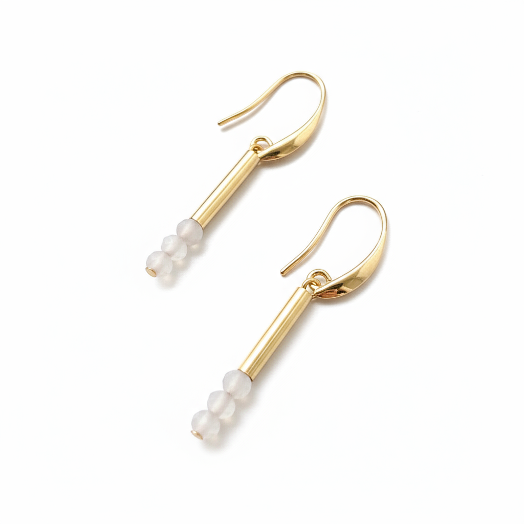 CSTE12 - Frosted crystal drop earrings - Grey Tone
