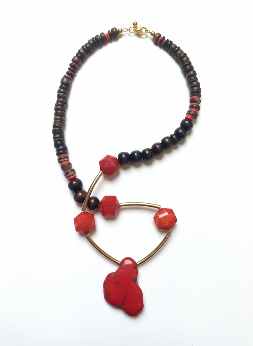 FRT12 -  Coconut & Magnesite necklace with vintage glass and clay detail.