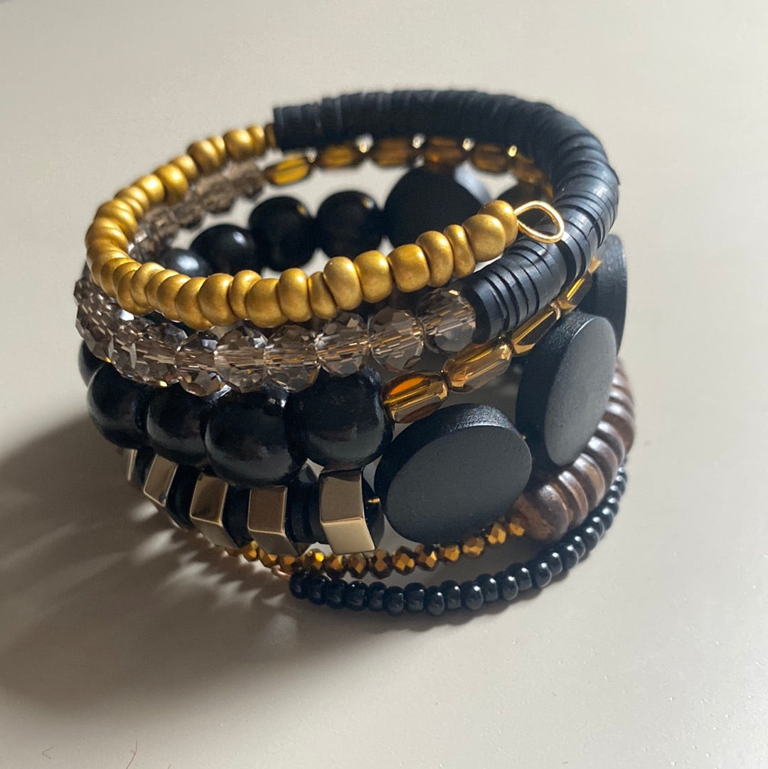 MRLB03 - Mixed media wrap bracelet in black and gold