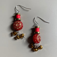Summer earrings - red lace