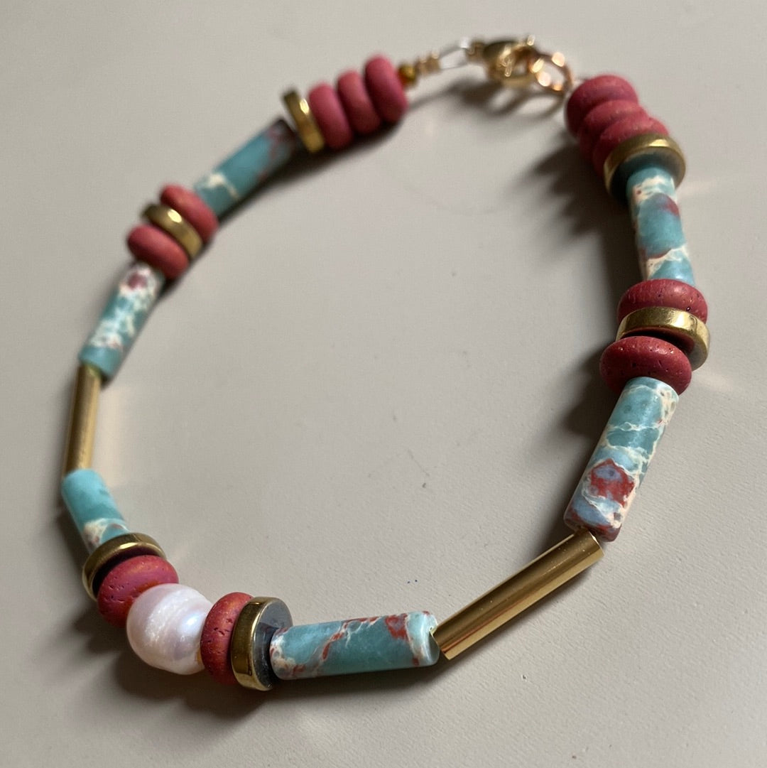 MRLB07 - 7.5" , Synthetic Shoushan Stone, Fresh water Pearls, Clay and Gold Plated Hematite Bracelet