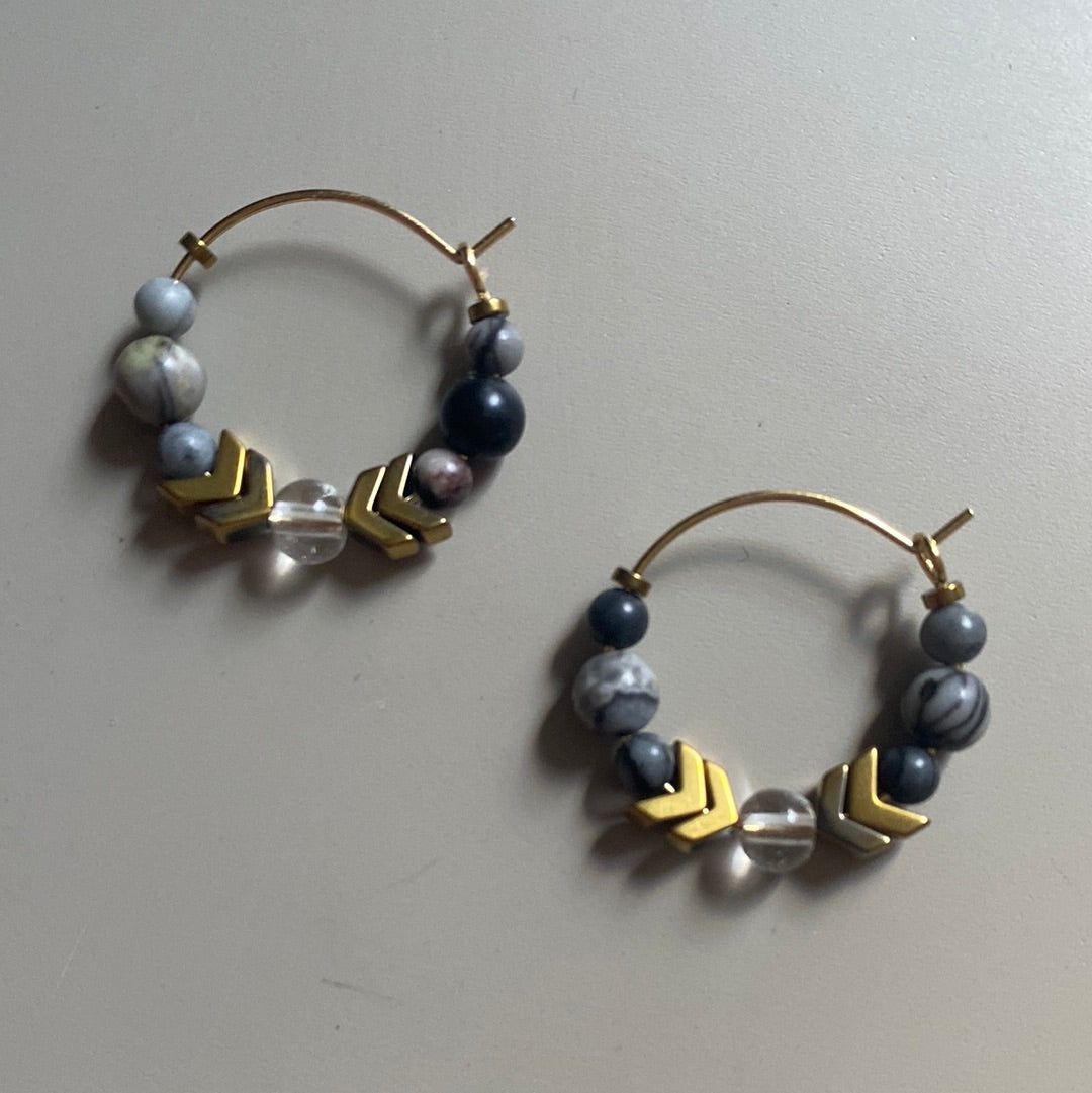 MRLE10 - Glass, Gold plated Hematite and Natural Black Silk Stone.