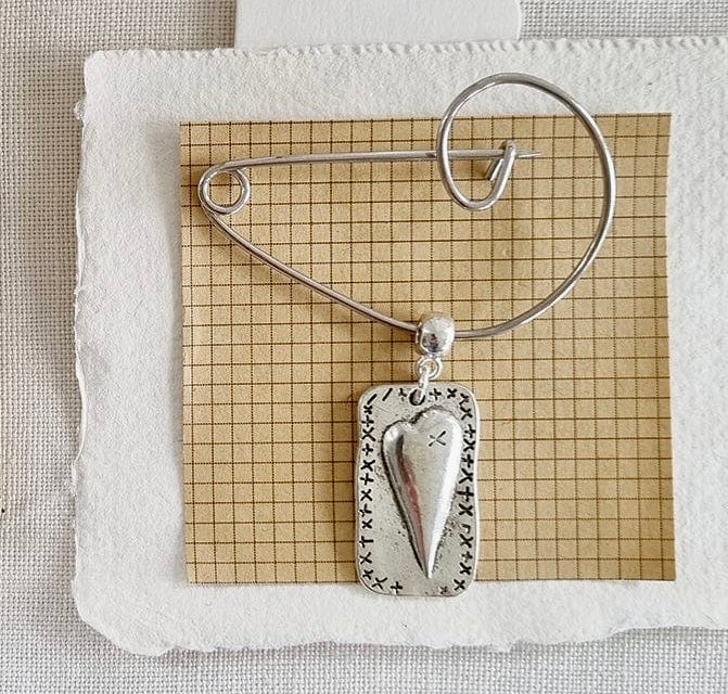 Mended Heart Brooch pack of 3